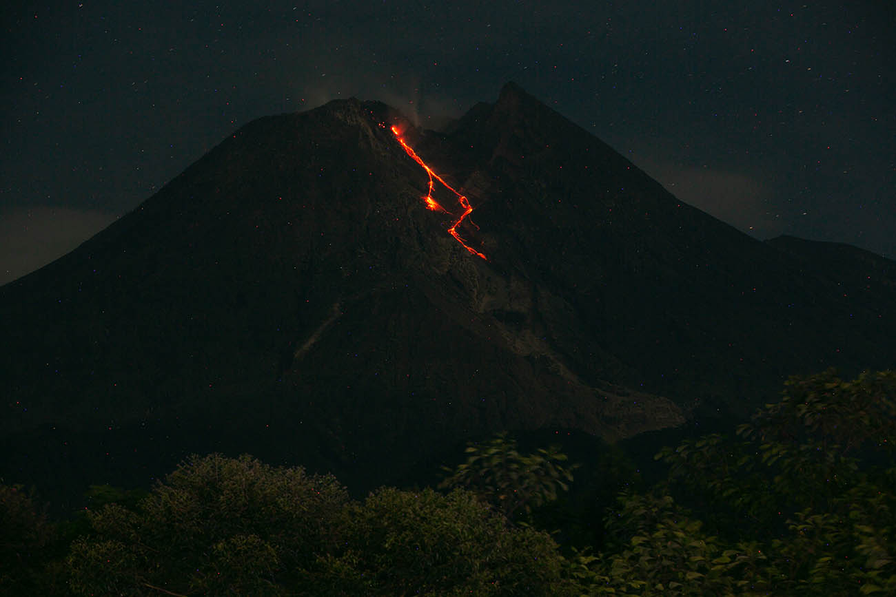 Lava Pijar Gunung Merapi 