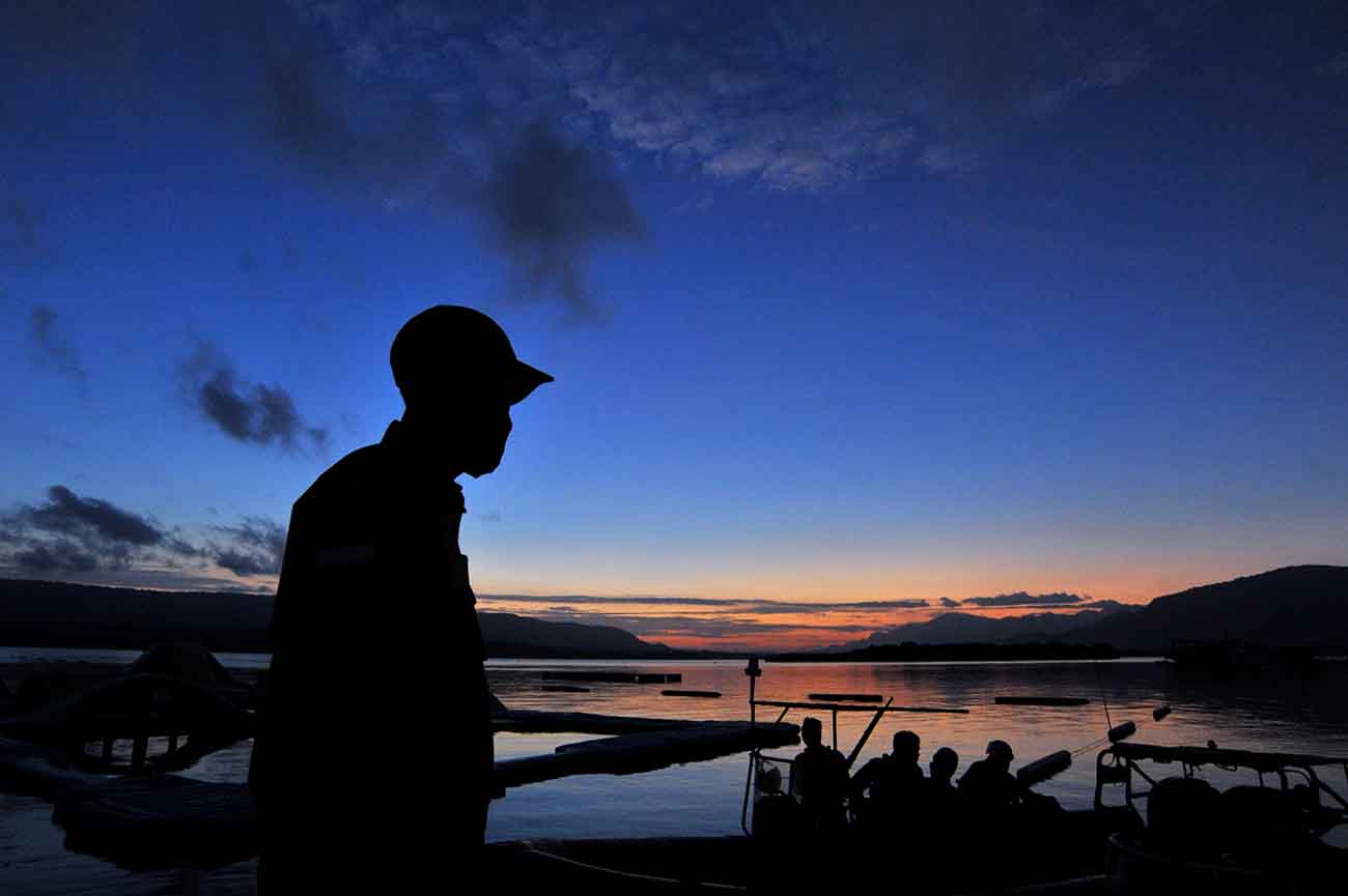 Pencarian Korban Tenggelamnya KMP Yunicee 