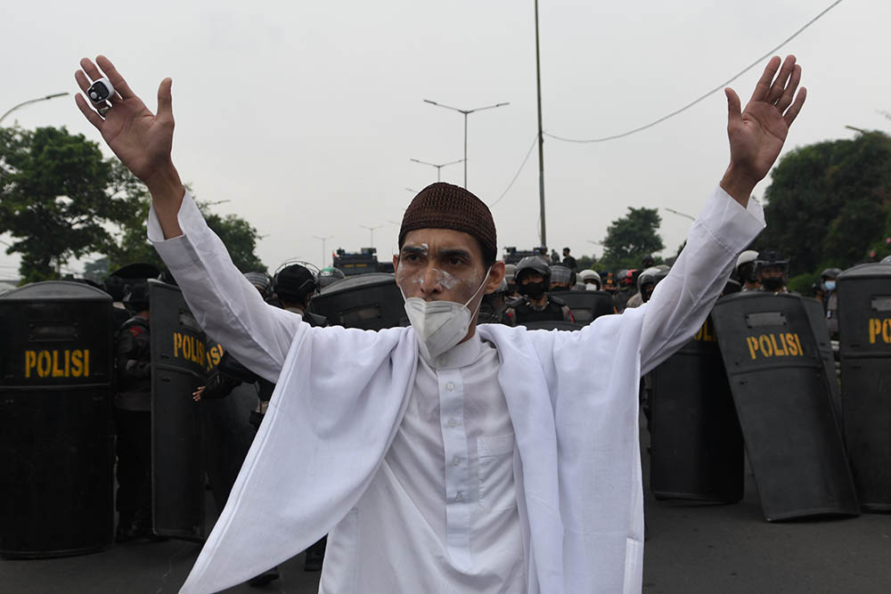 Polisi Blokade Massa Rizieq