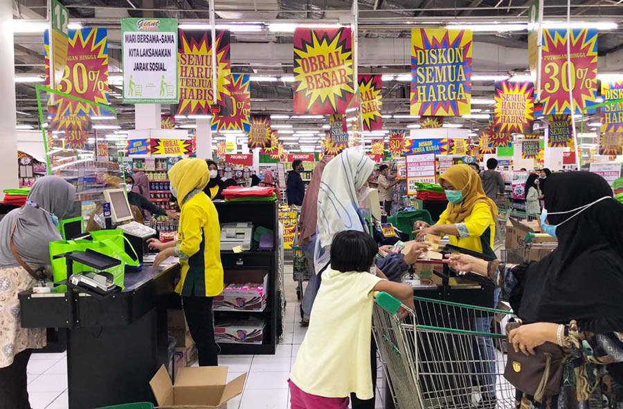 Diskon Besar Jelang Giant Tutup Seluruh Toko