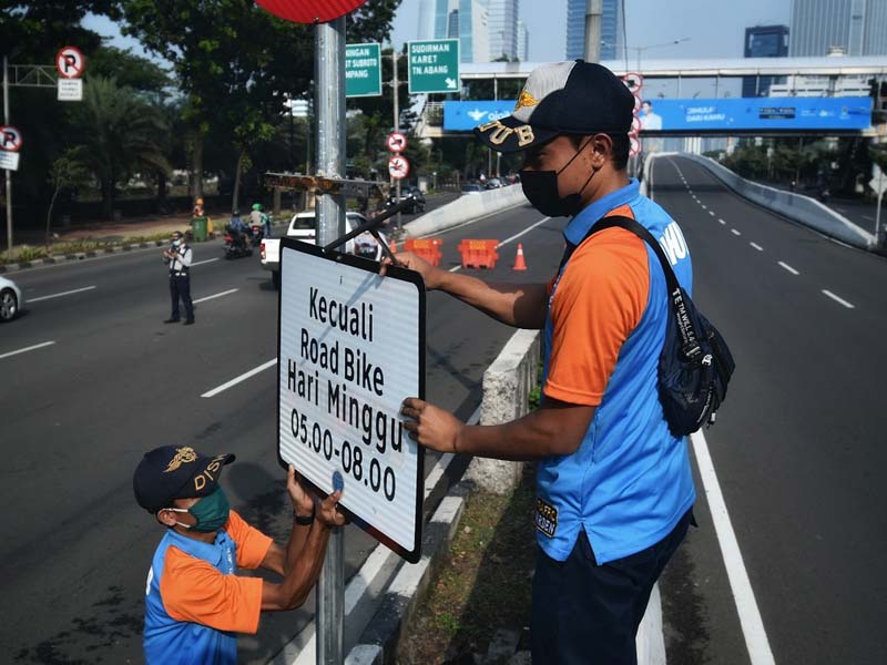 Aksi Pencopotan Rambu 