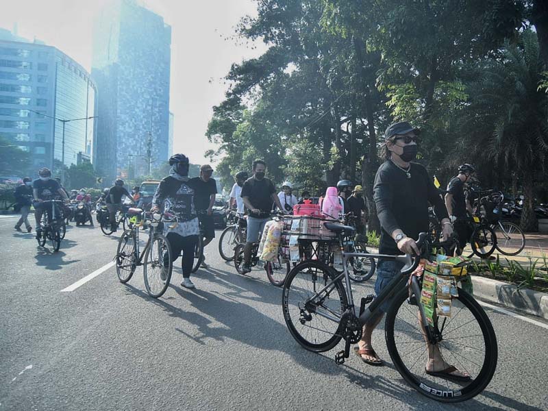 Aksi Pencopotan Rambu 