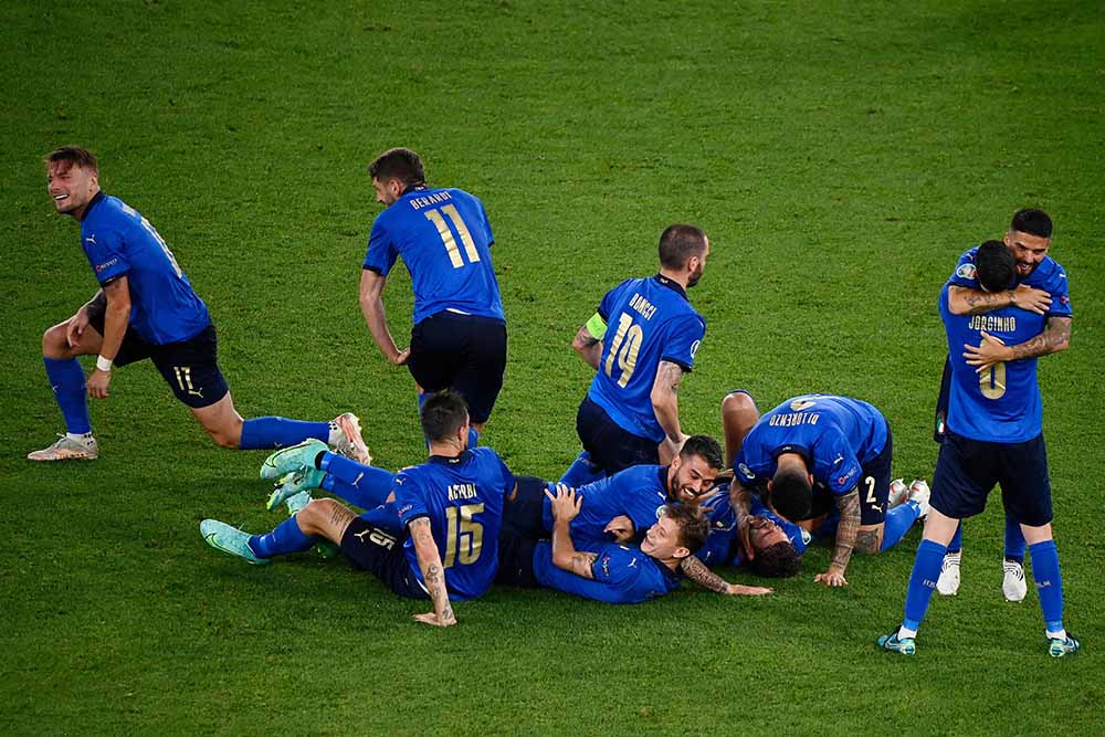Selebrasi Tim Italia Setelah Menekuk Swiss 3-0 Dalam Laga UEFA EURO 2020