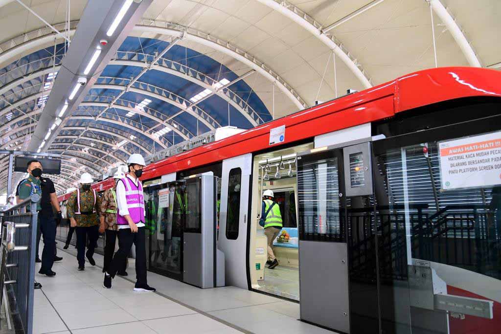 Presiden Tinjau Proyel LRT Jabodebek