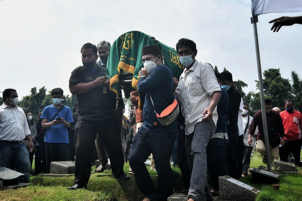 Pemakaman Sang Legenda Bulutangkis Indonesia 