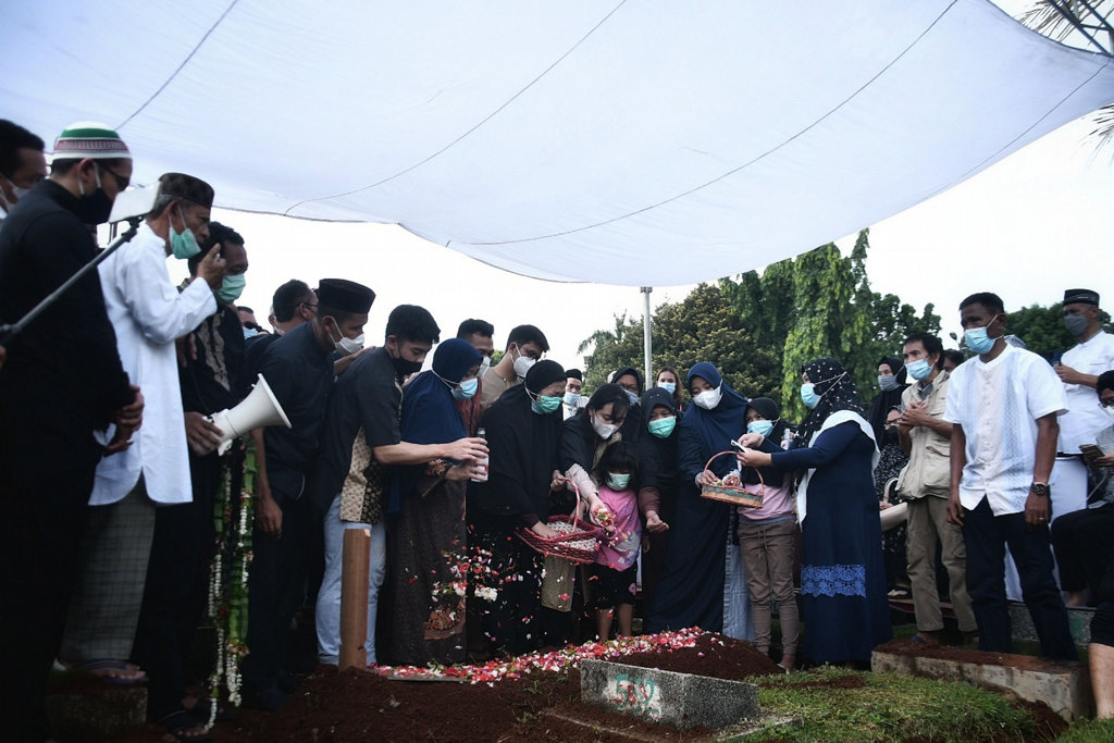 Pemakaman Sang Legenda Bulutangkis Indonesia 