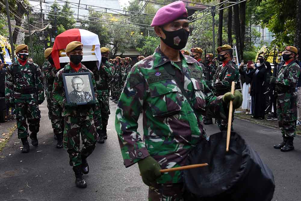 Mantan Menteri Luar Negeri Mochtar Kusumaatmadja Tutup Usia