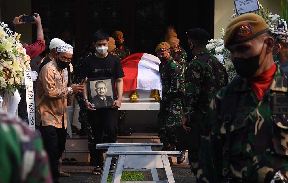 Mantan Menteri Luar Negeri Mochtar Kusumaatmadja Tutup Usia