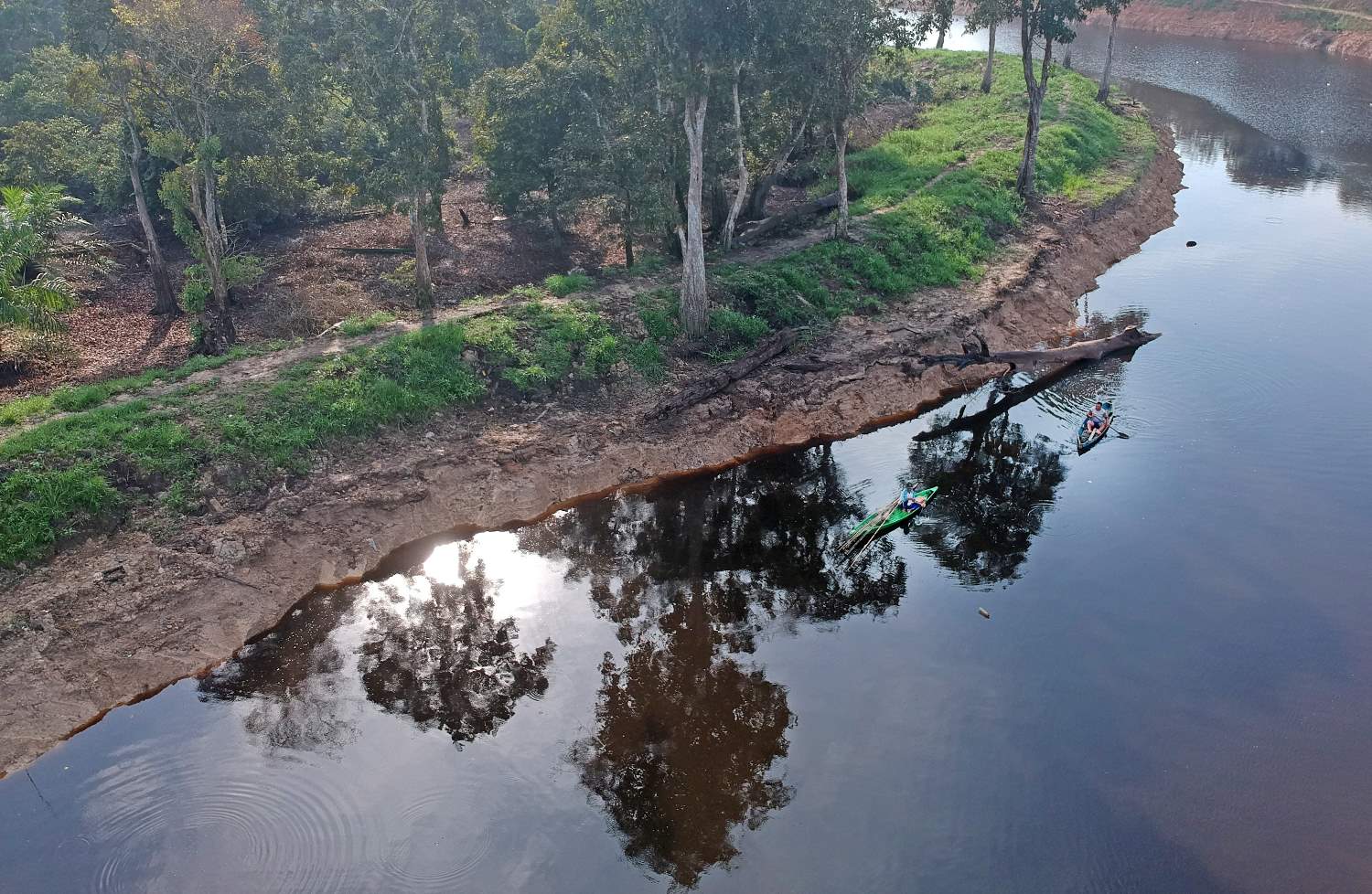 Kanal Kuno di Kawasan Percandian Muarajambi