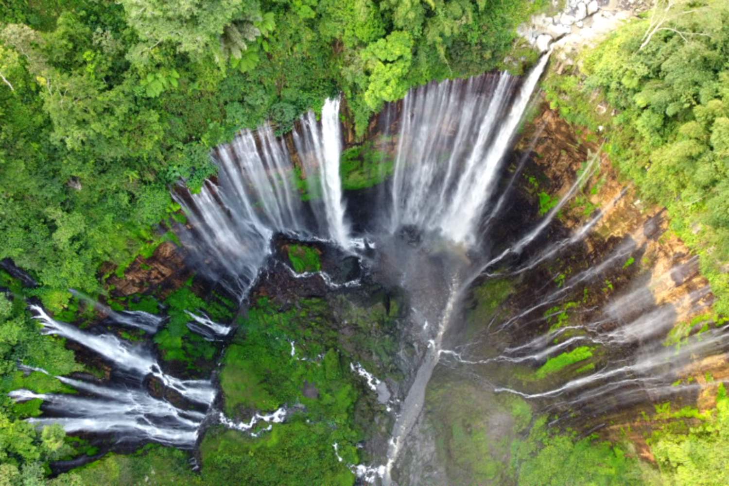 Air Terjun Tumpak Sewu