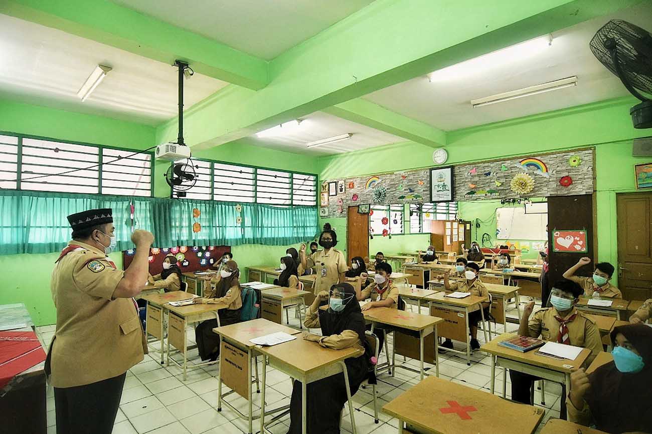 Pembelajaran Tatap Muka di Tengah Melonjaknya Kasus Covid-19 di Jakarta 
