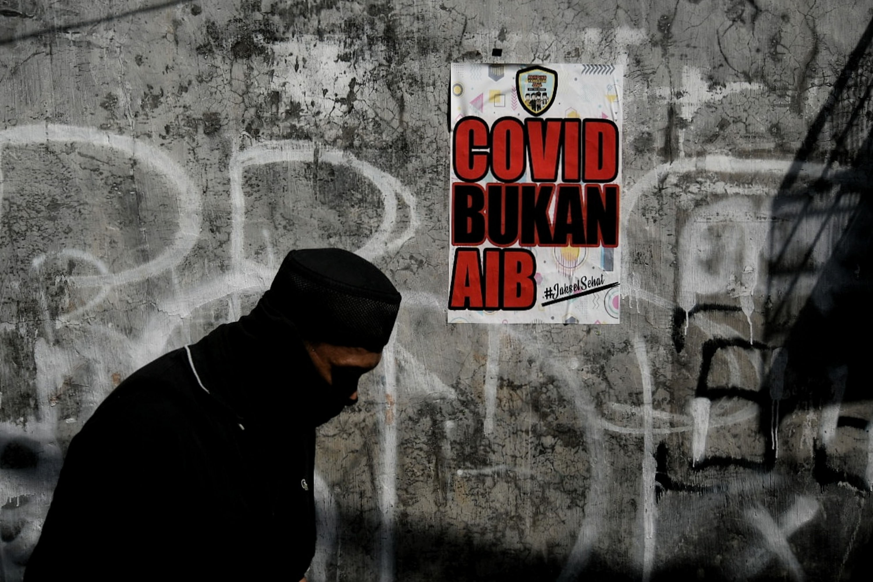 Lockdown di Perkampungan Gandaria Selatan