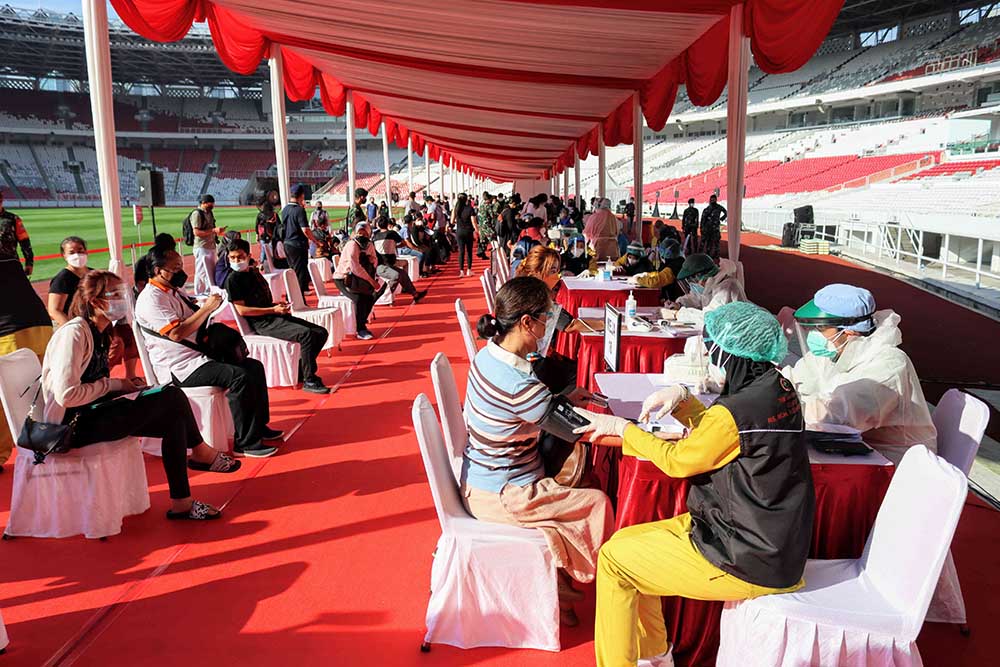 Vaksinasi Massal Untuk Warga Jakarta