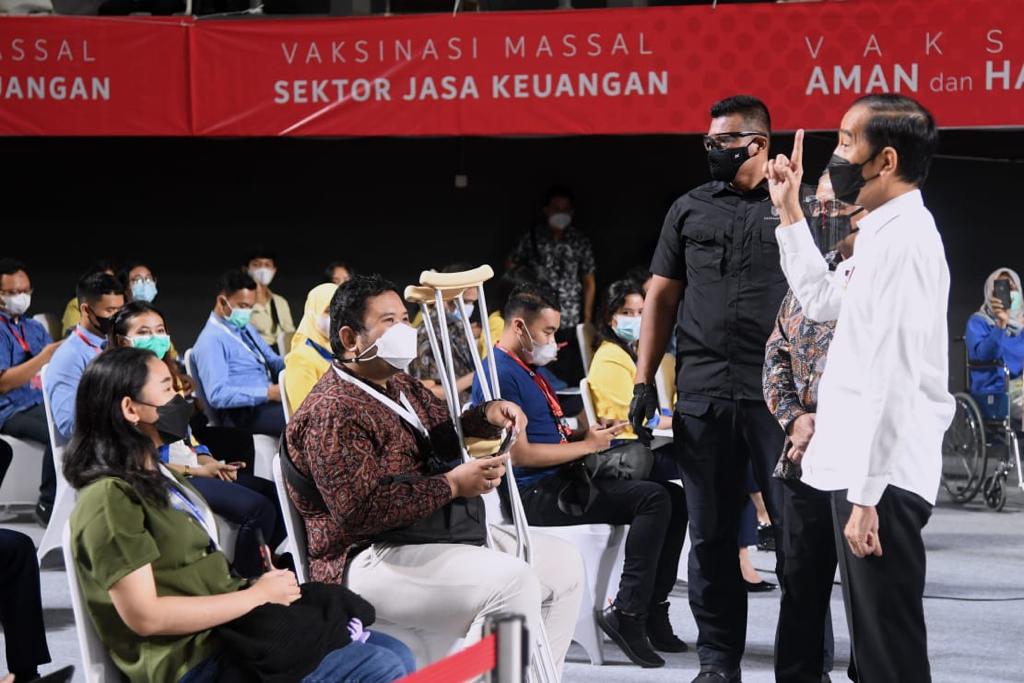 Vaksinasi Massal Bagi Pelaku Sektor Jasa Keuangan