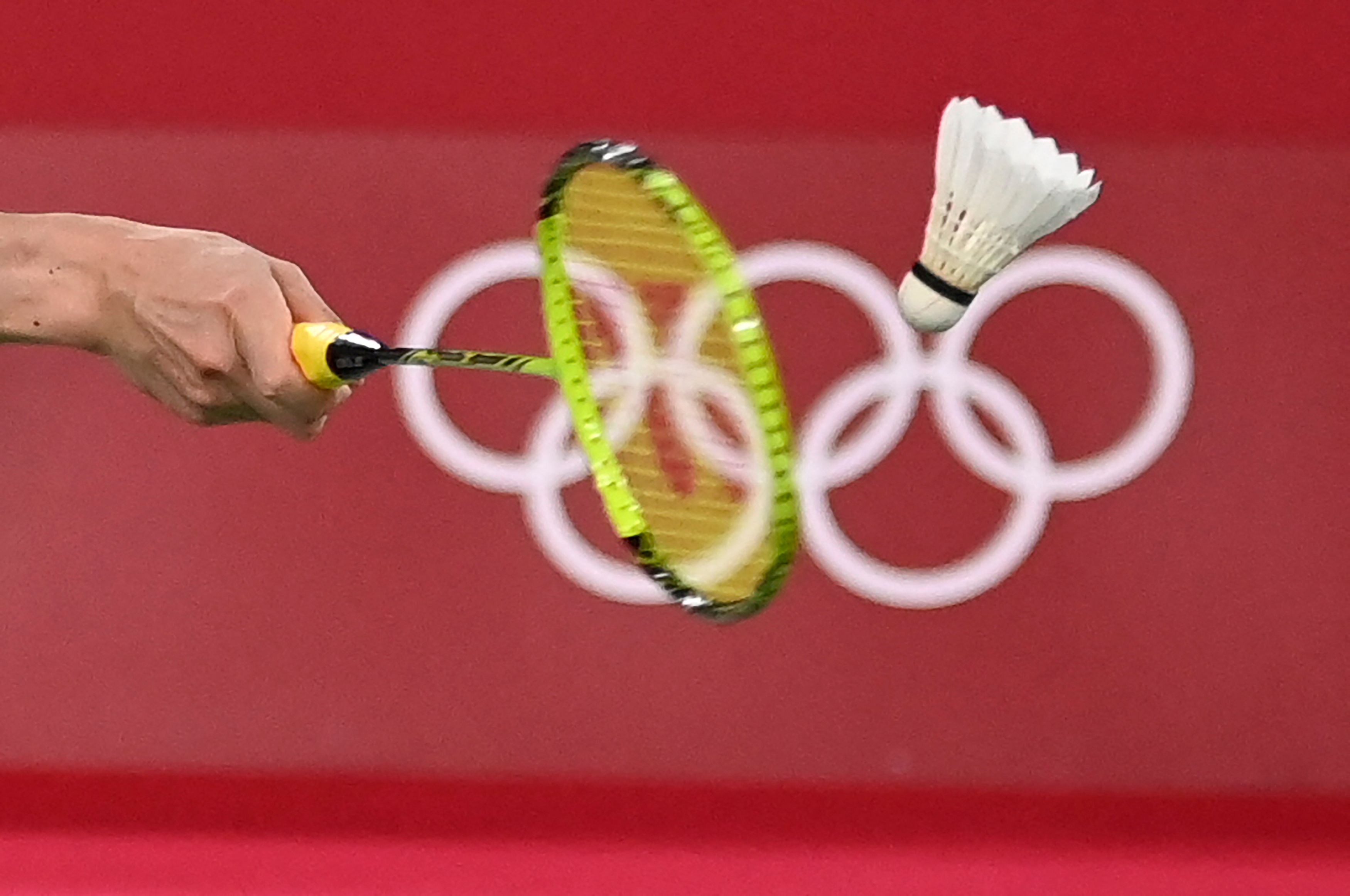 Kalahkan Pebulu Tangkis Jepang, Ginting Masuk Perempatfinal Olimpiade 2020