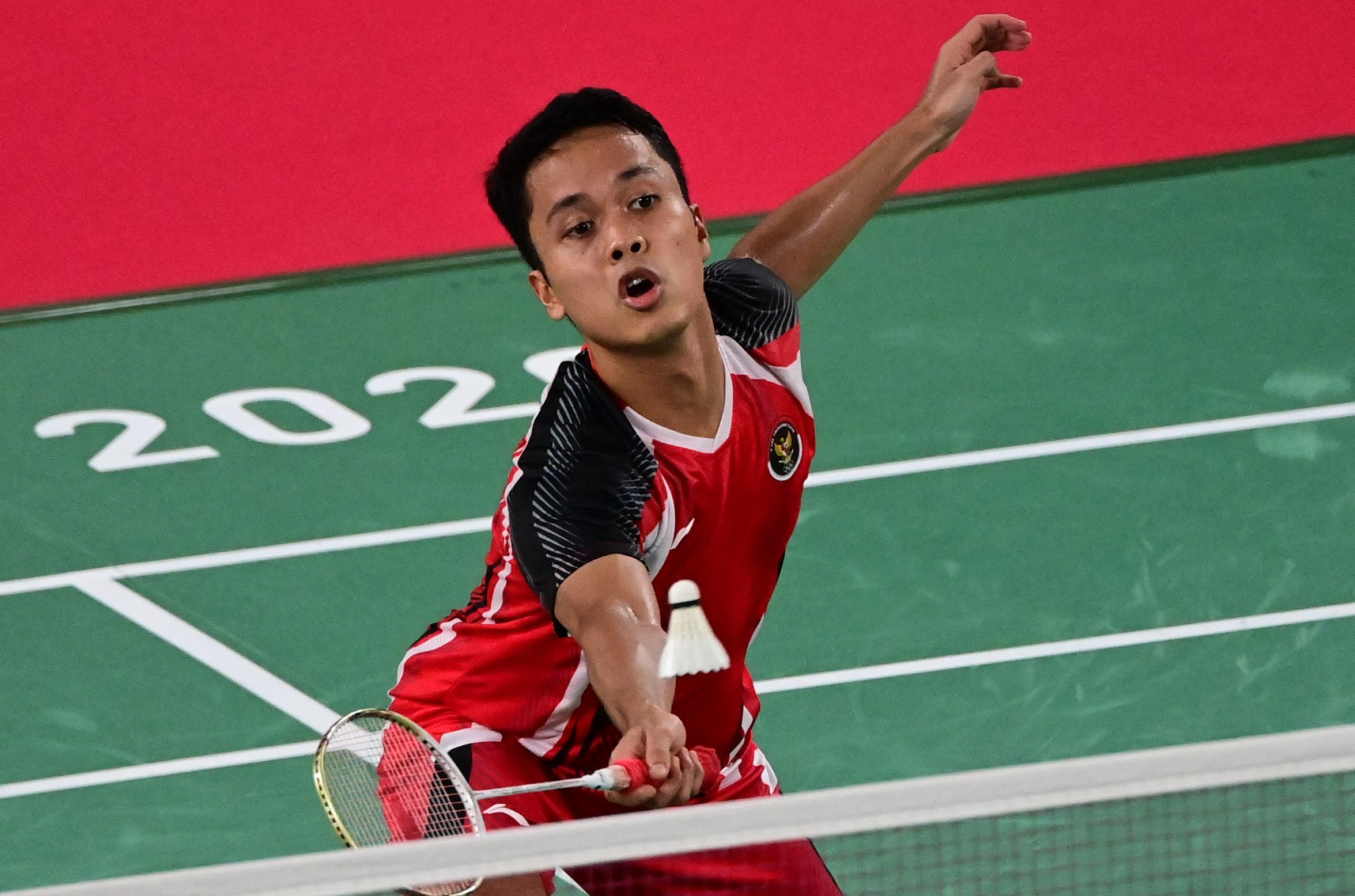Kalahkan Pebulu Tangkis Jepang, Ginting Masuk Perempatfinal Olimpiade 2020