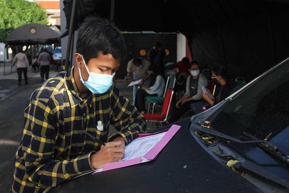 Vaksinasi Covid-19 Bagi Anak di Surabaya