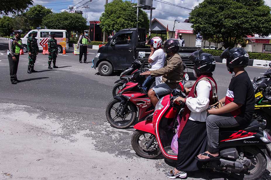 Gerakan Hening Cipta Untuk Korban Covid-19