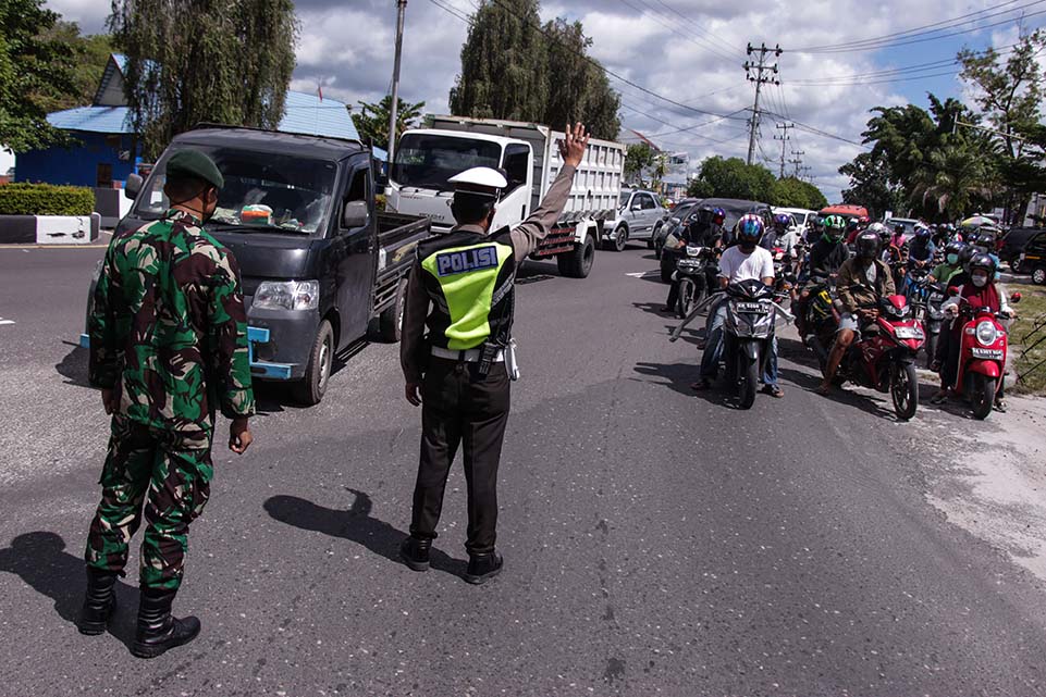 Gerakan Hening Cipta Untuk Korban Covid-19
