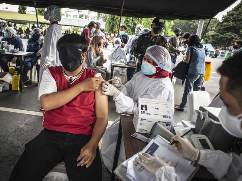 Serbuan Vaksinasi Covid-19 Di Jakarta