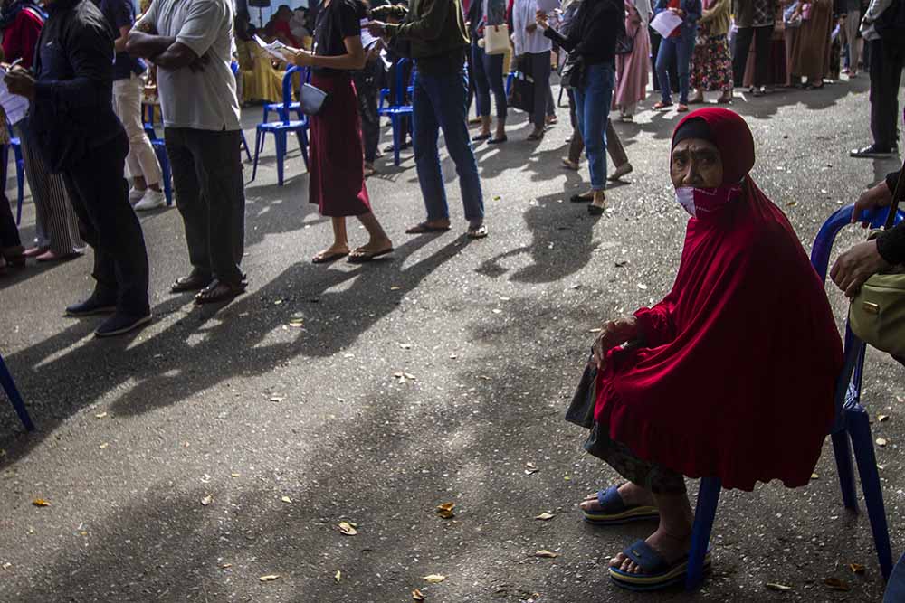 Vaksinasi Covid-19 Massal di Banjarbaru