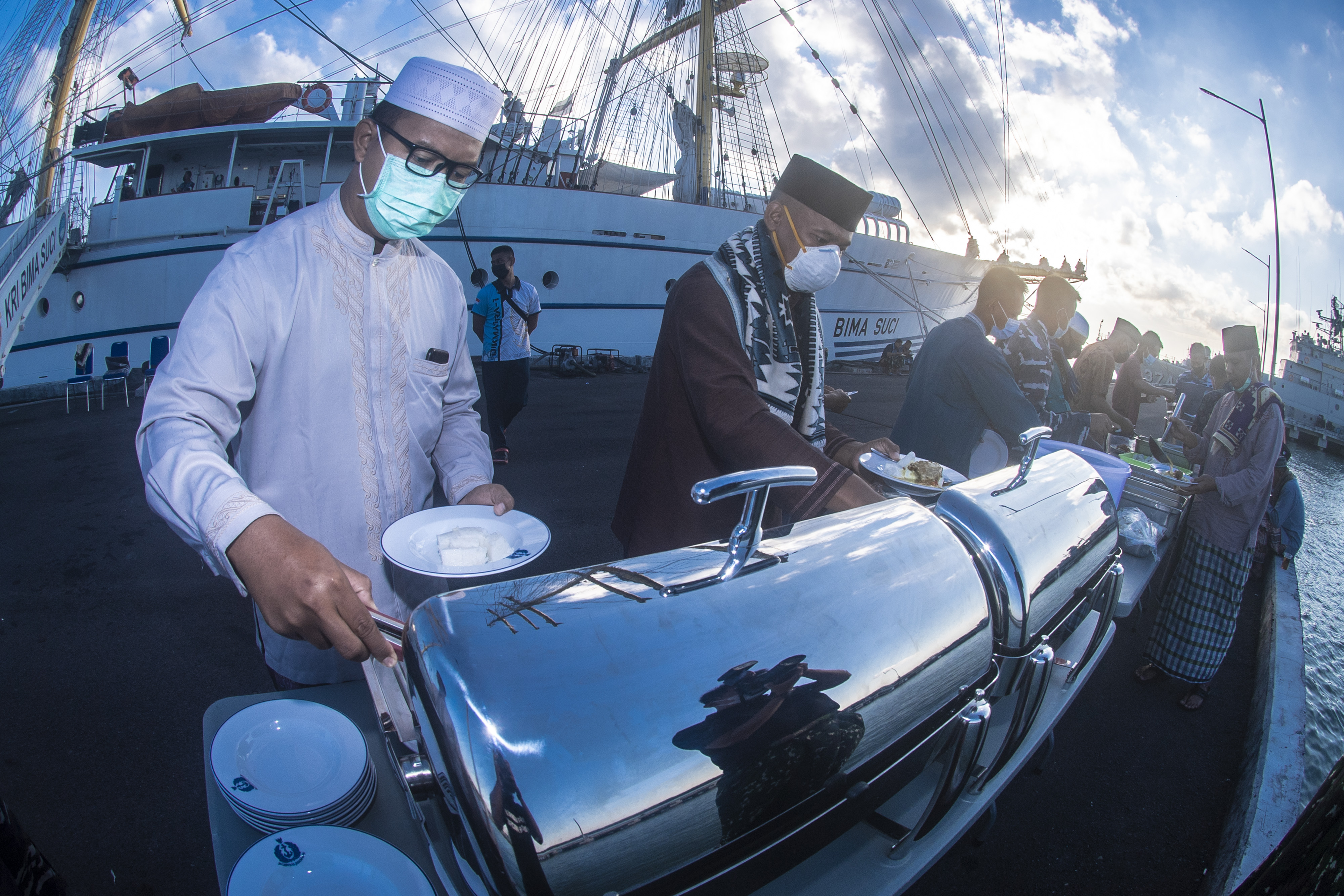 Idul Adha Prajurit KRI Bima Suci