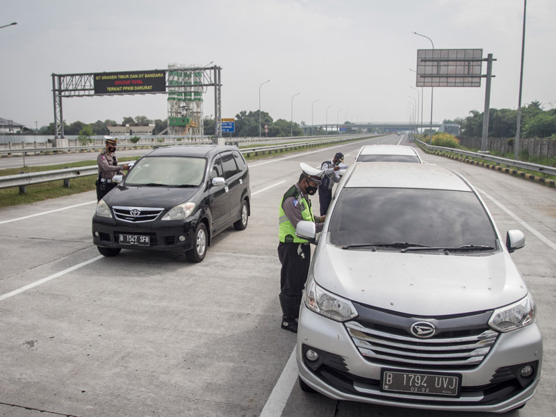 Penurunan Kendaraan Keluar Masuk Tol Jawa Tengah