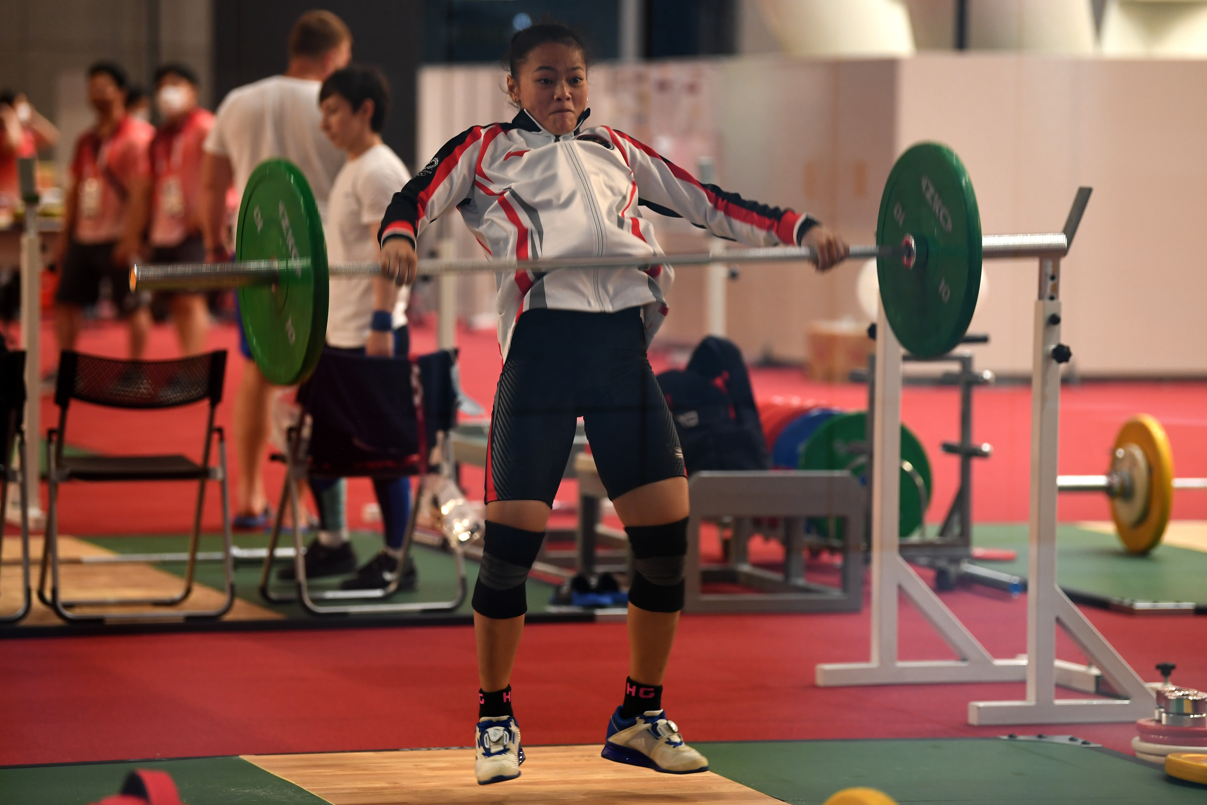 Latihan Lifter putri Indonesia Windy Cantika Aisah Jelang Olimpiade 2020