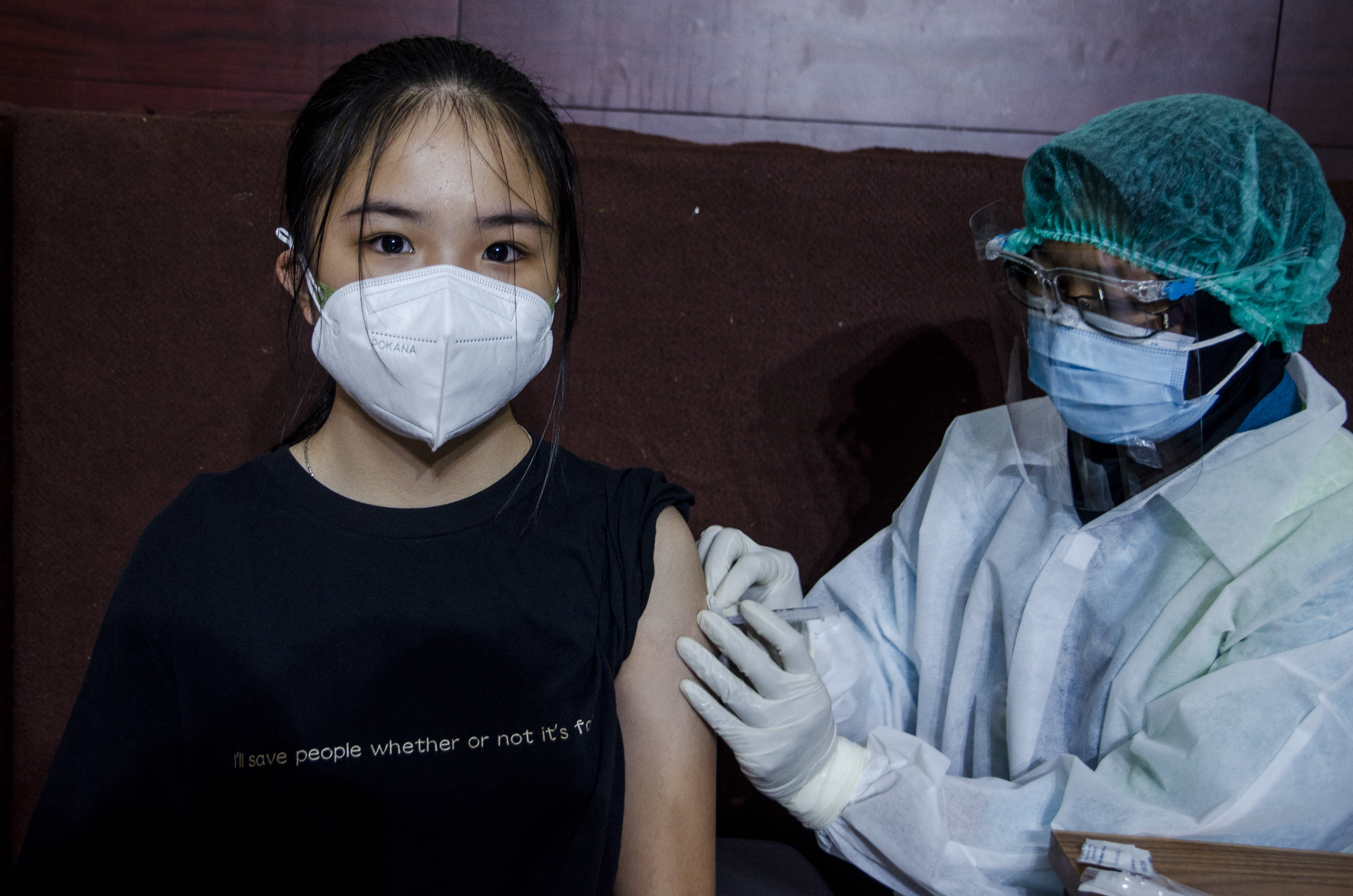 Vaksinasi Massal di Kampus Itenas Bandung