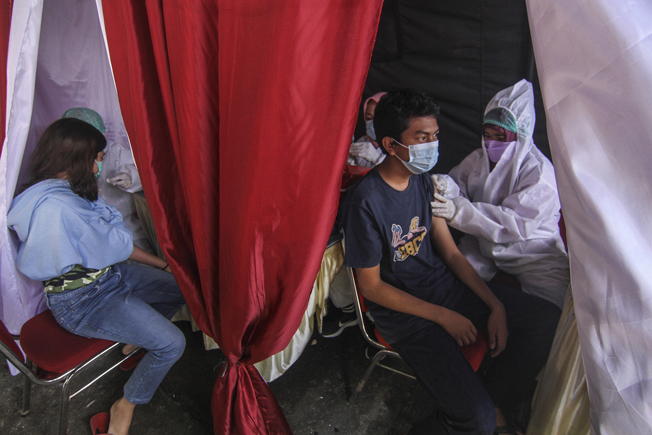 Percepatan Vaksinasi di Jawa Barat 