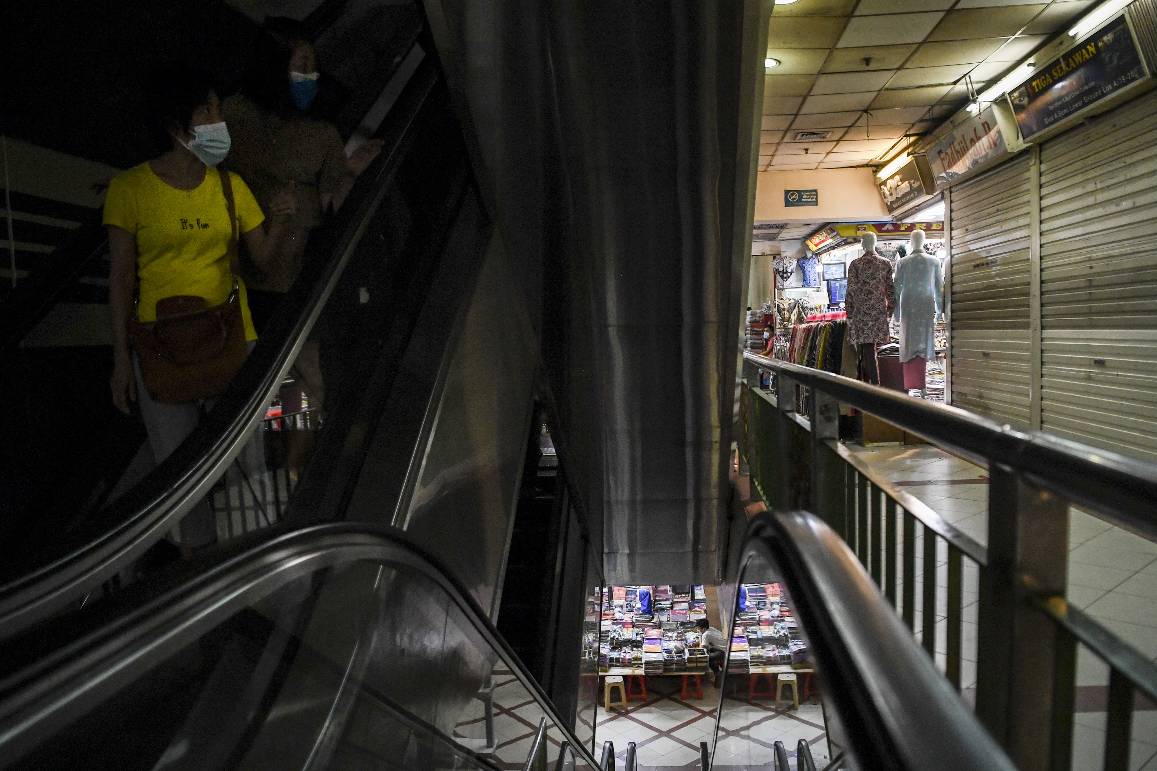 Pasar Tanah Abang Kembali Buka