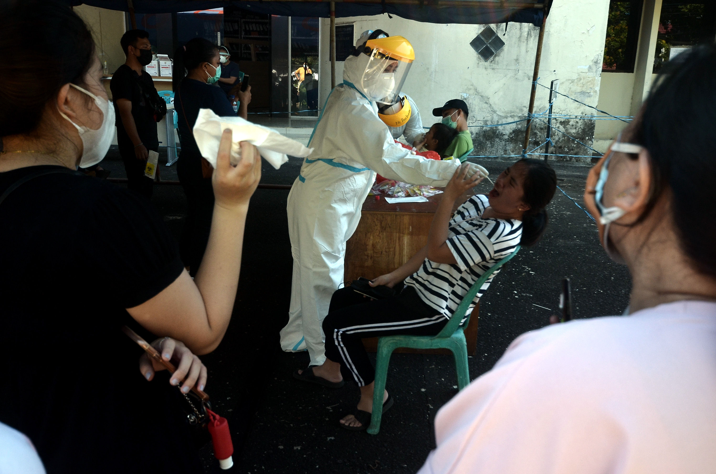 Tracing Covid-19 di Manado