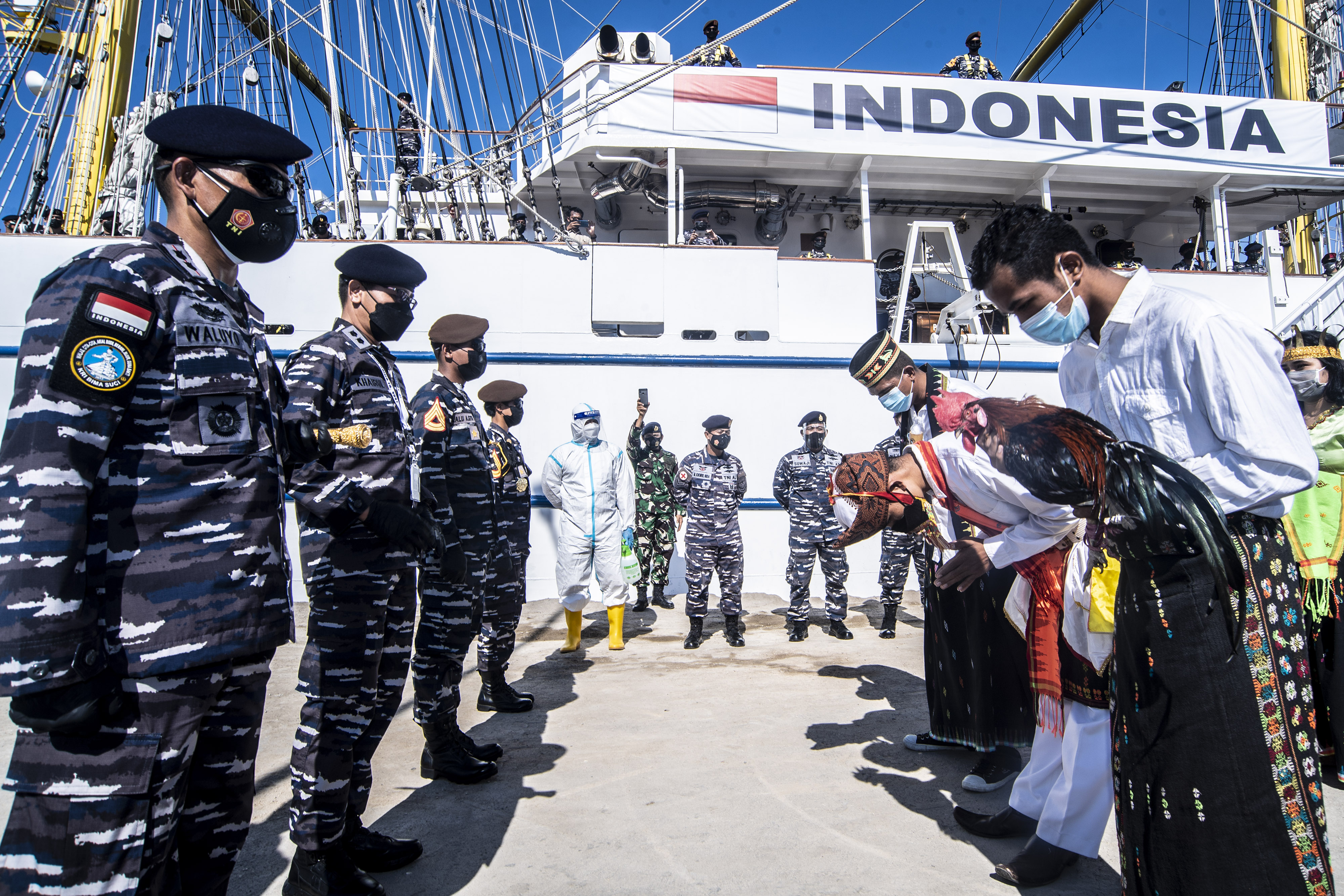 KRI Bima Suci Lattek KJK di Labuan Bajo