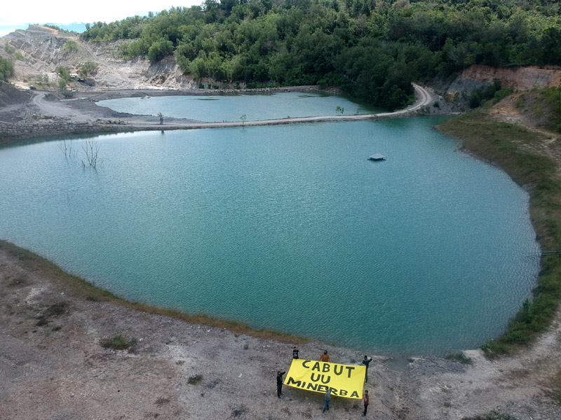 Aksi Cabut UU Minerba