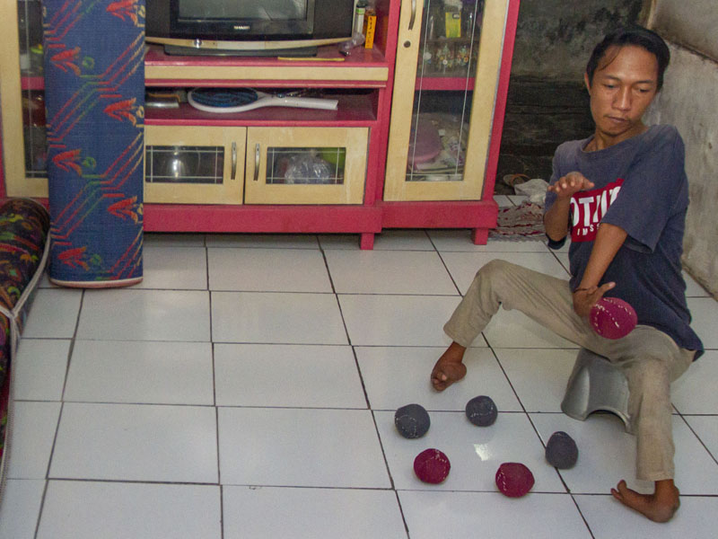 Latihan Mandiri Atlet Boccia Jelang Peparnas 2021