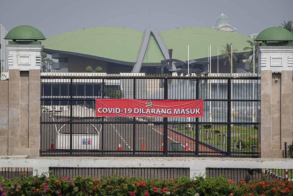 Covid-19 Dilarang Masuk di Kompleks Parlemen