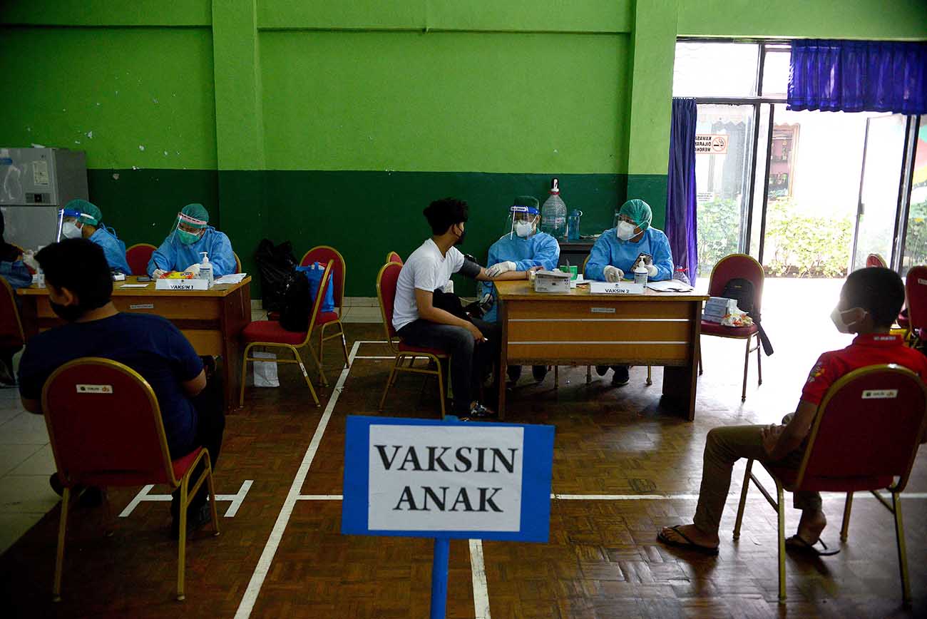 Program NasDem Peduli, Vaksinasi Covid-19 Bagi Anak Usia 12-17 Tahun