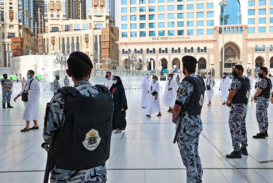 Keamanan Ketat Saat Dimulainya Prosesi Ibadah Haji Terbatas