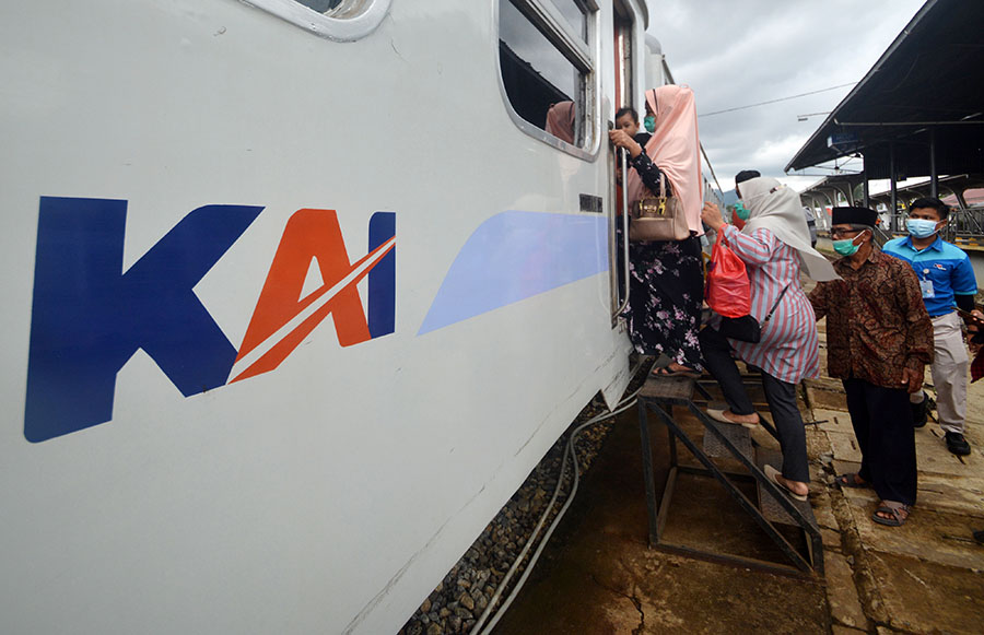 Pembatasan Penumpang Kereta di Padang Hingga 50%