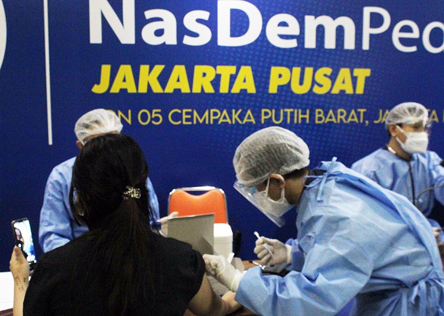 NasDem Peduli Menggelar Vaksinasi Serentak di Lima Wilayah Jakarta 