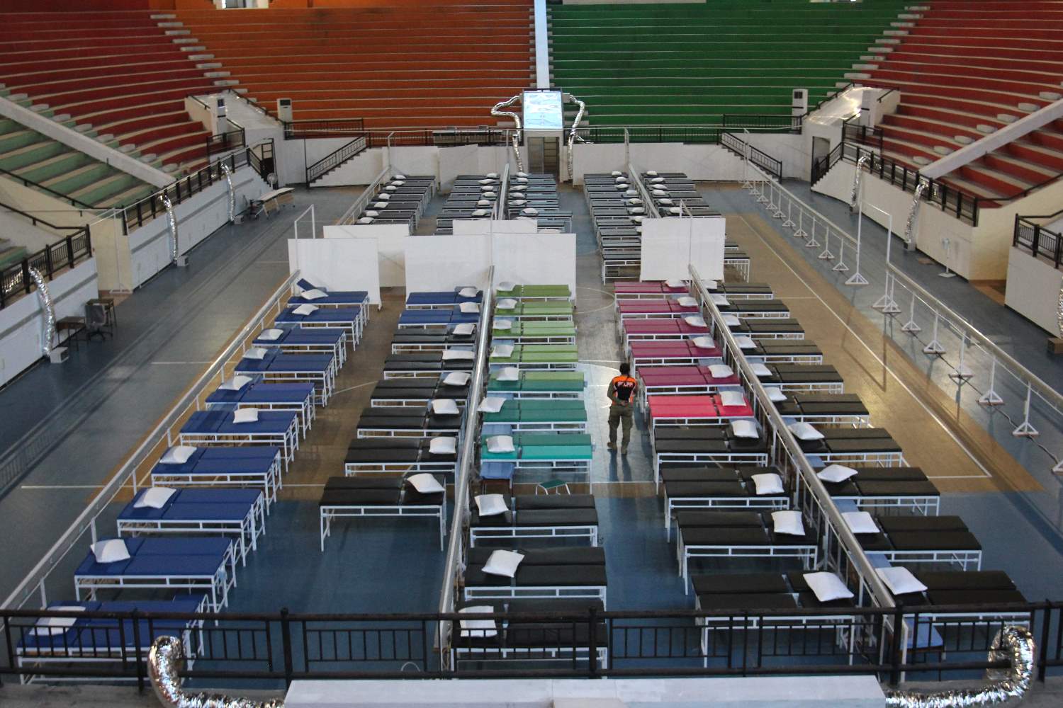  Pembangunan Rumah Sakit Darurat Indoor GBT