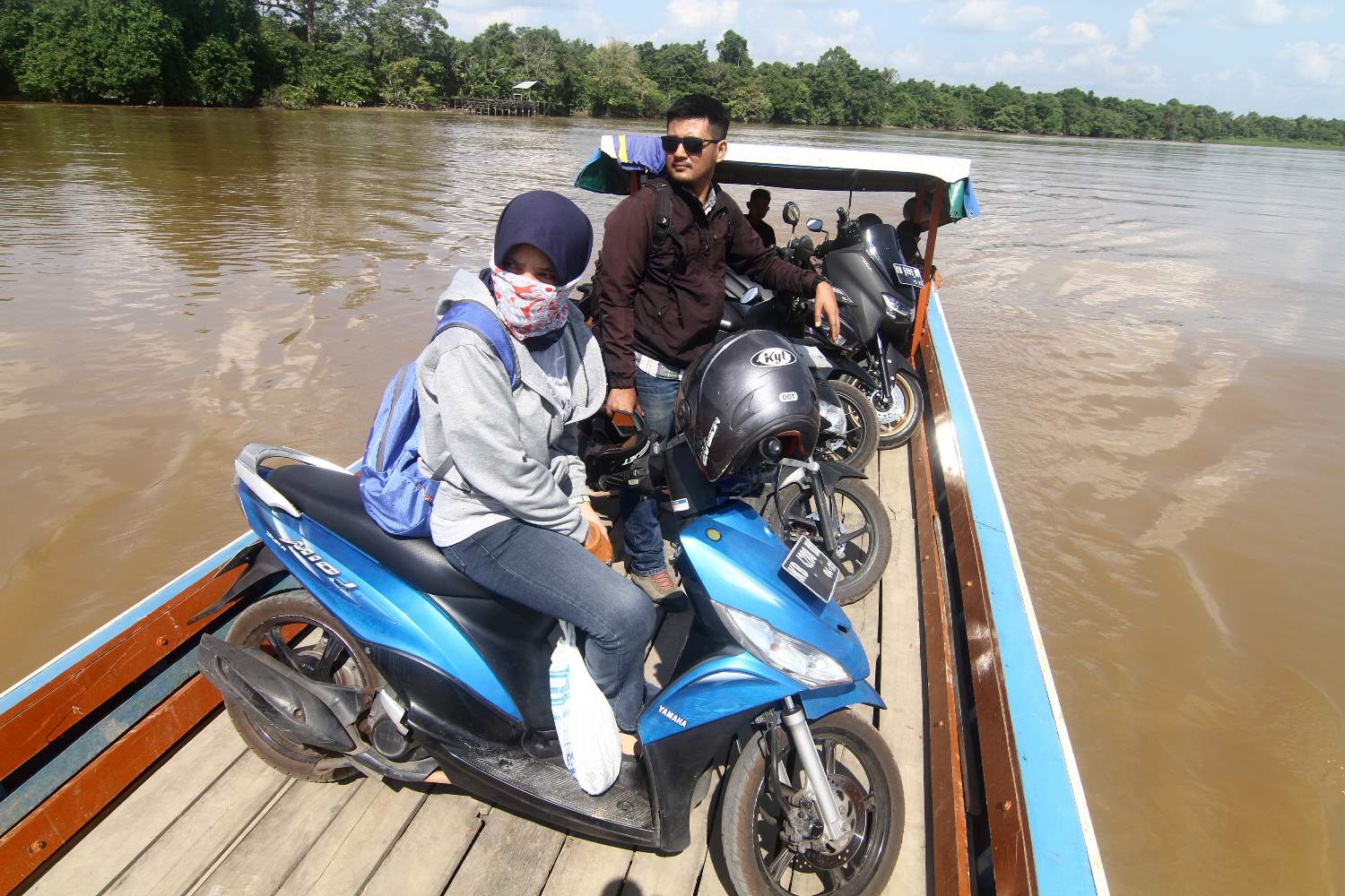 Sarana Penyeberangan di Sungai Kabupaten Kubu Raya
