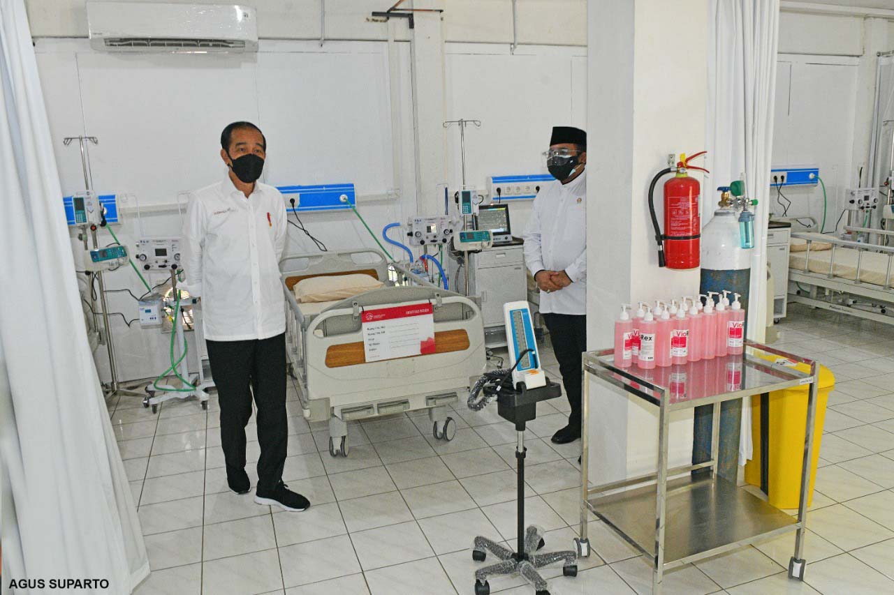 Presiden Joko Widodo Meresmikan Rumah Sakit Darurat Covid-19