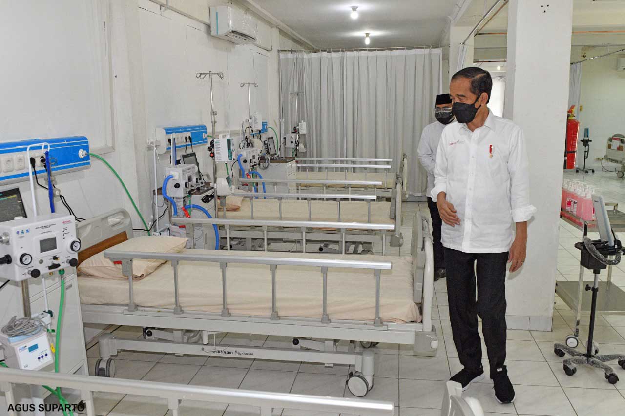 Presiden Joko Widodo Meresmikan Rumah Sakit Darurat Covid-19