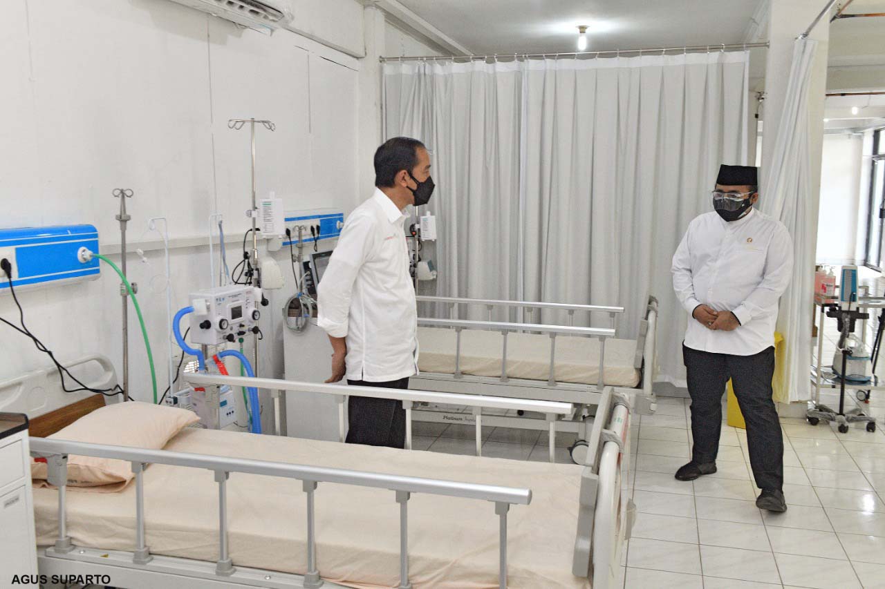 Presiden Joko Widodo Meresmikan Rumah Sakit Darurat Covid-19