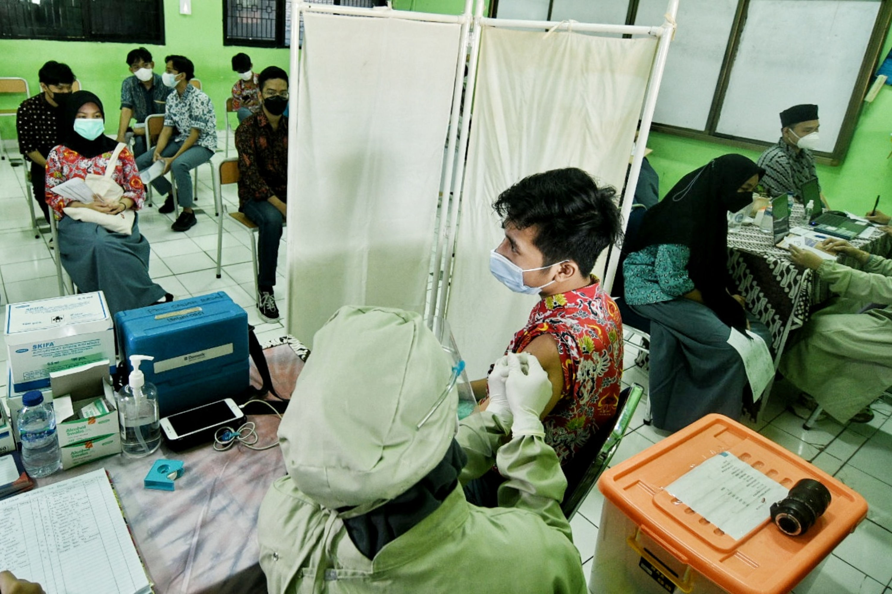 Vaksinasi Anak Usia 12-17 Tahun