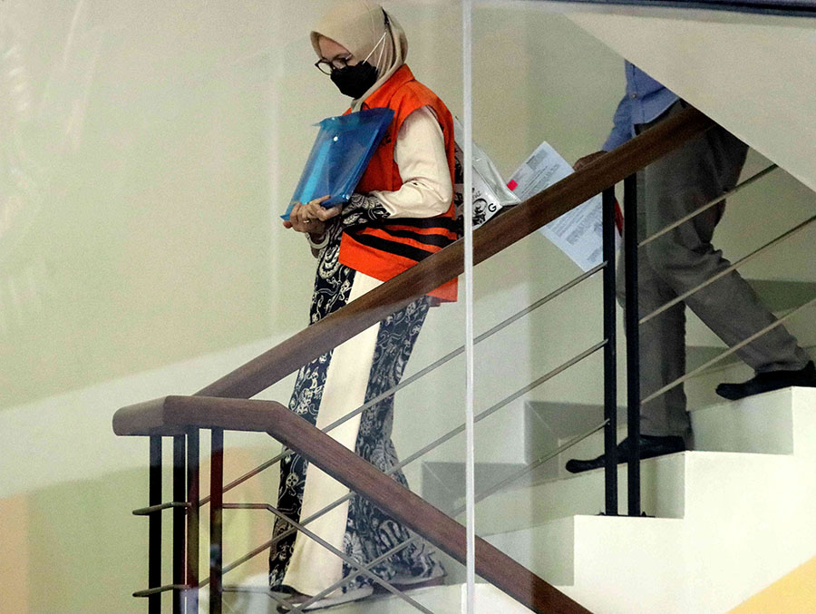 Perpanjangan Penahanan Tersangka Suap Pemkab Indramayu 