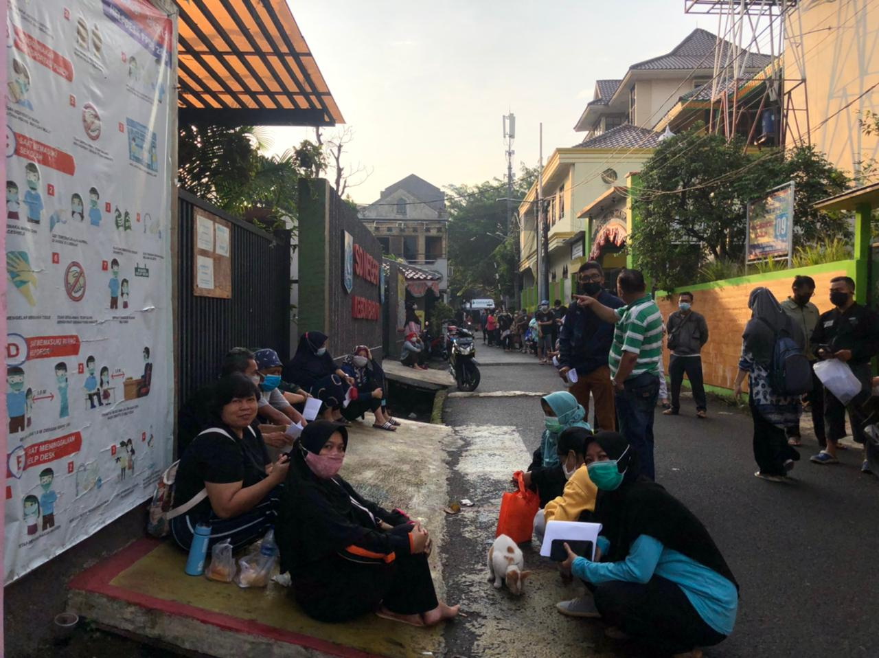 Antre Vaksinasi Covid-19