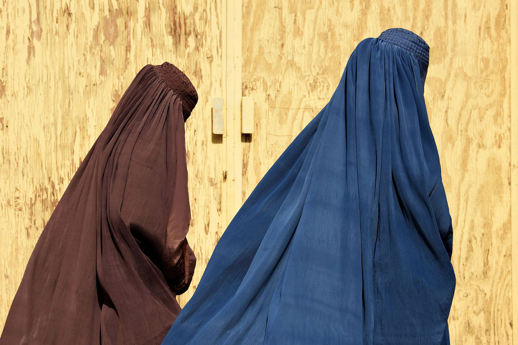 Perempuan Afganistan Tidak Wajib Pakai Burqa
