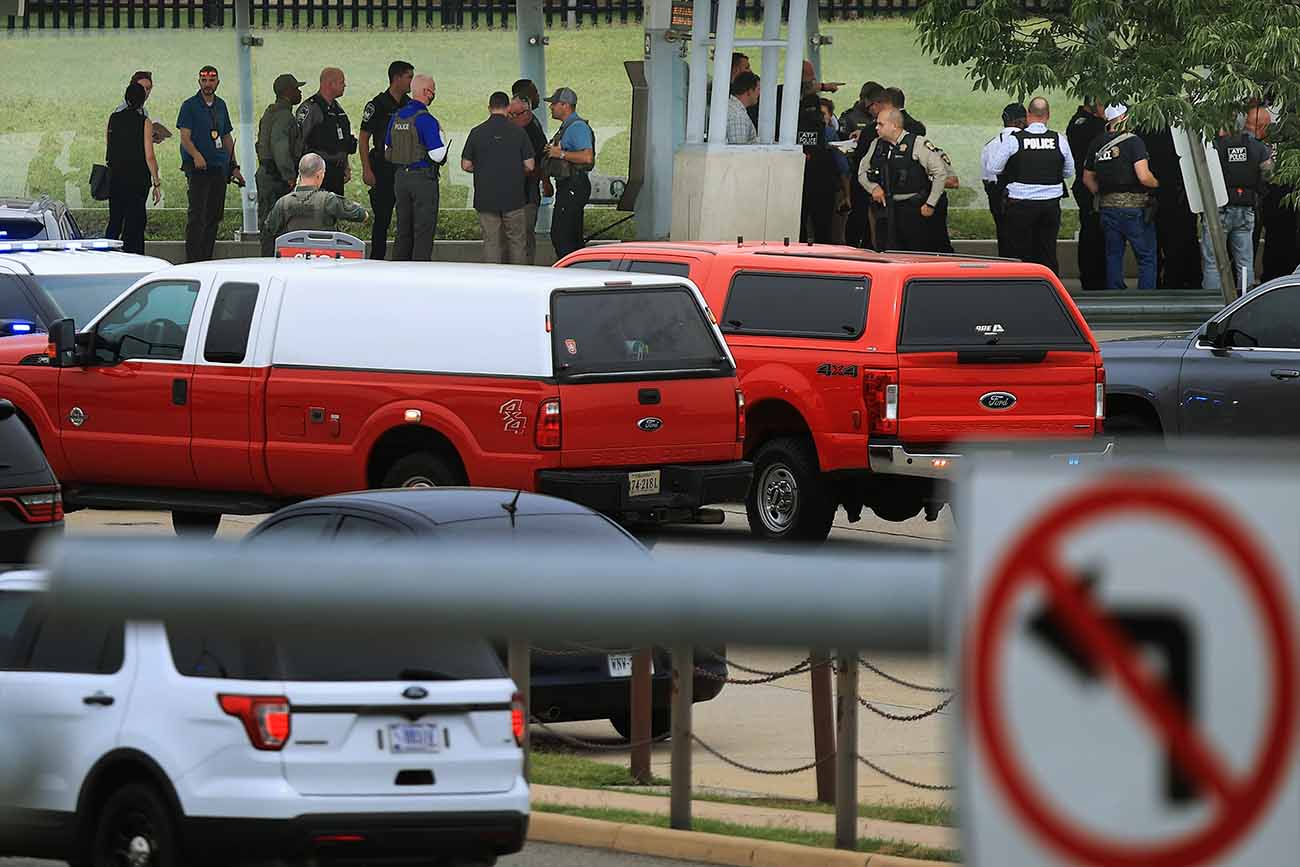 Polisi Tewas Dalam Serangan di Depan Gedung Pentagon